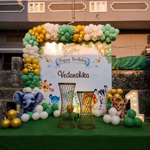 Jungle book theme birthday decor