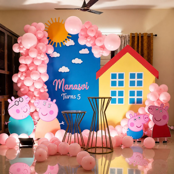Peppa pig theme birthday decor