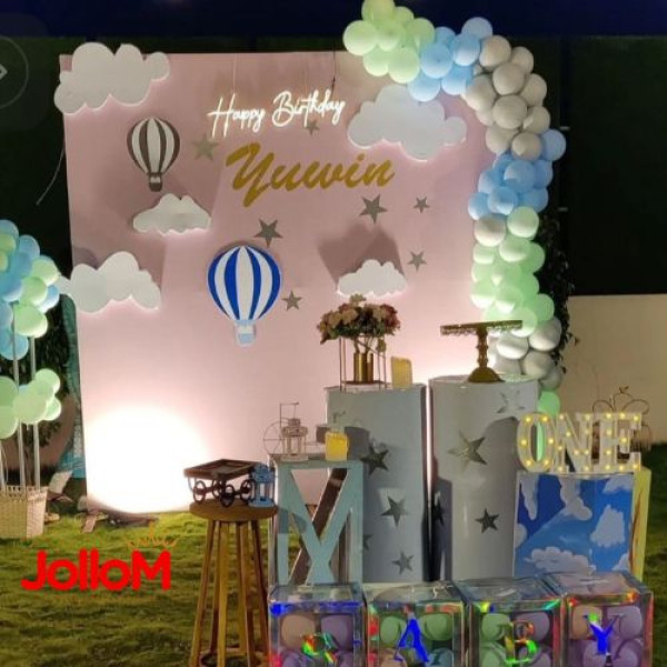 Parachute theme birthday decoration