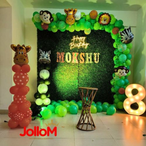 Grass background birthday decoration