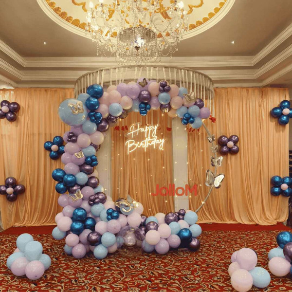 Classy birthday decoration