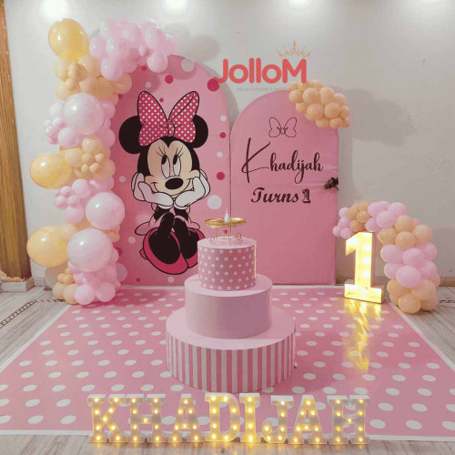 Baby pink Minnie mouse birthday decoration