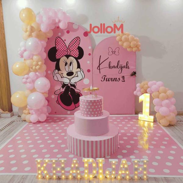 Baby pink Minnie mouse birthday decoration