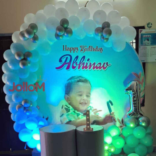 White theme kid birthday decoration
