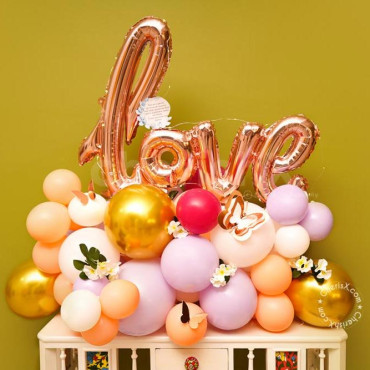 LOVE Balloon Bouquet