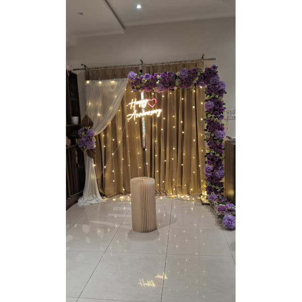 Anniversary decor with artificial flowers