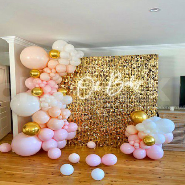 Stylish Golden Sequin Decor